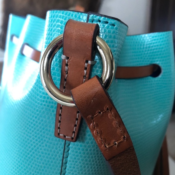 Dooney & Bourke crossbody handbag - Picture 6 of 8